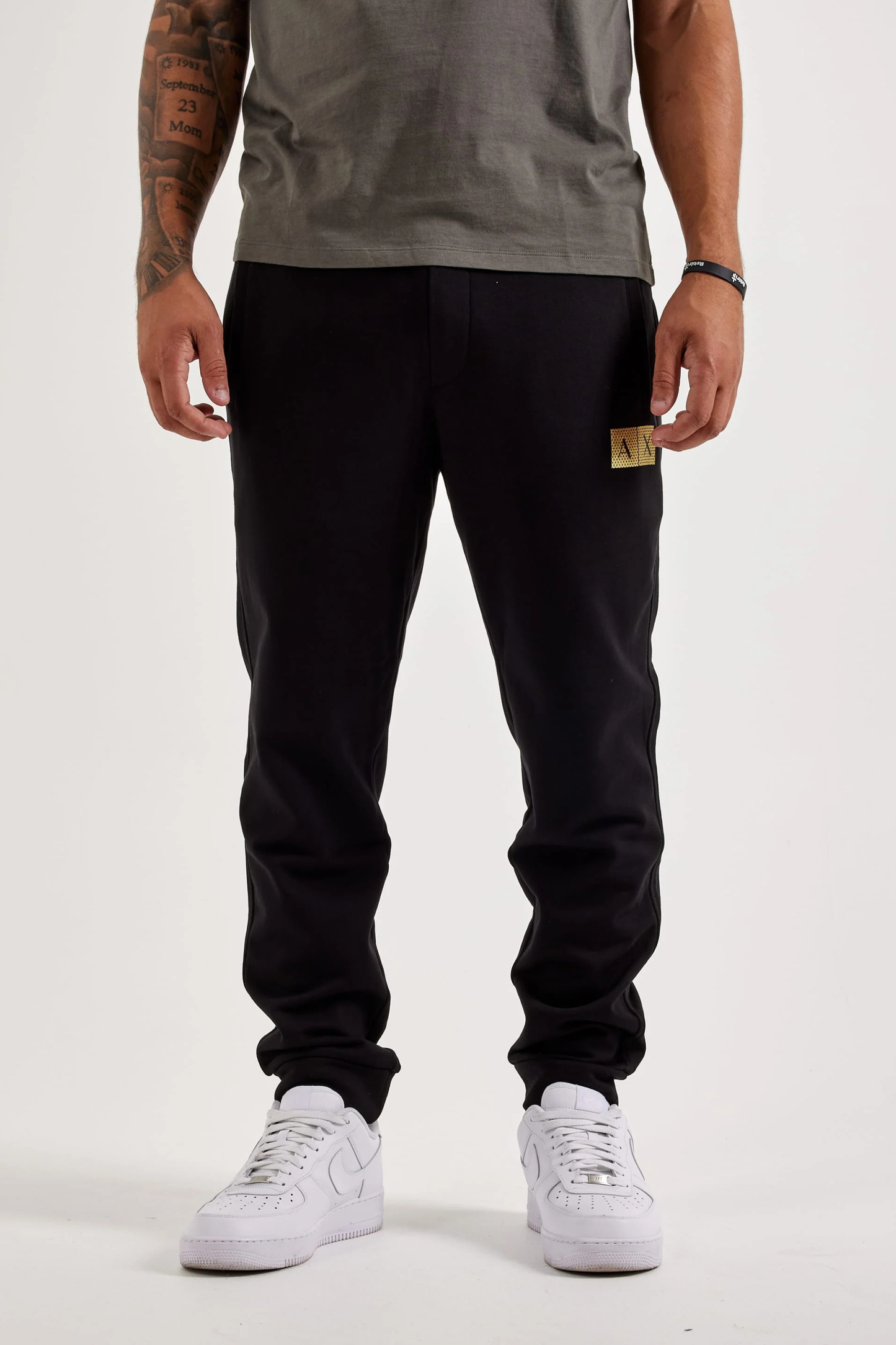 Pantalón Armani Negro/Dorado