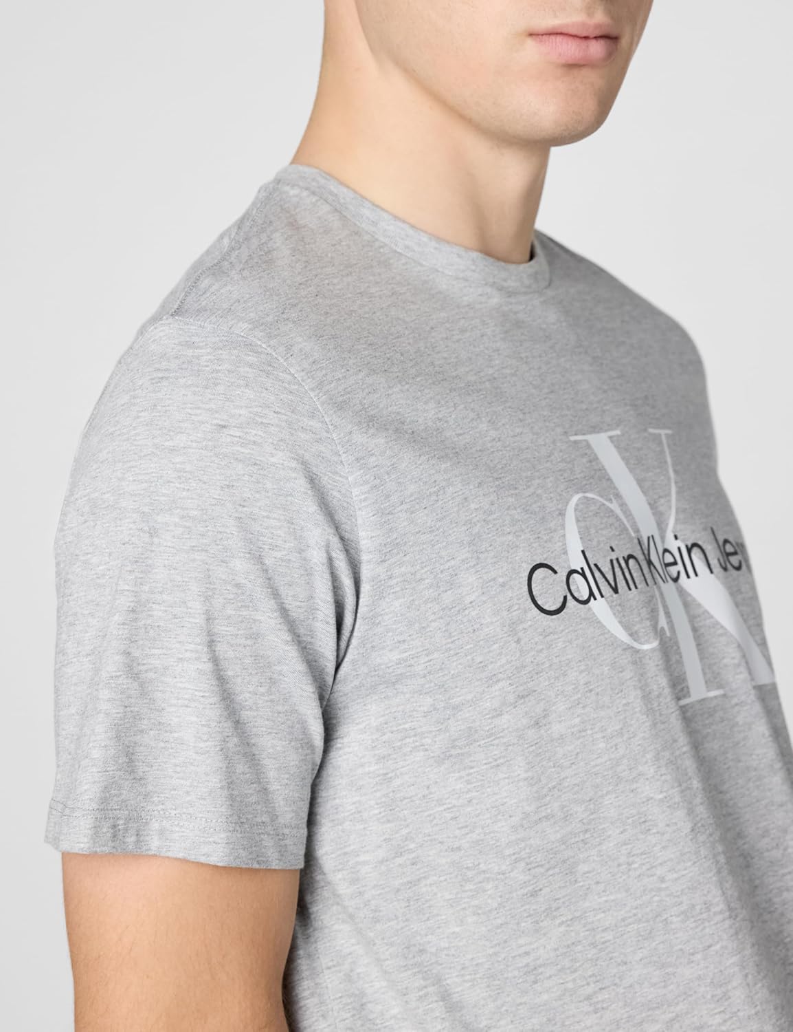 Remera Calvin Klein Gris
